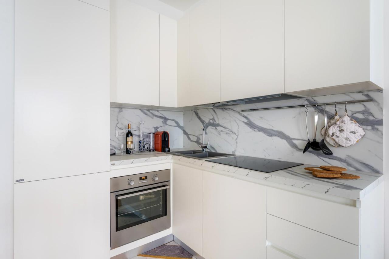 Apartment White Candle Apt, Close To San Pietro, Gemelli And Center Rom